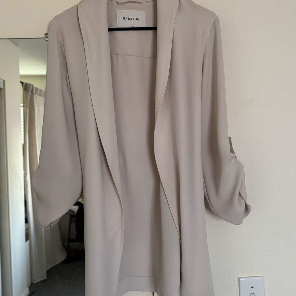 Aritzia Babaton Kahlo Robe